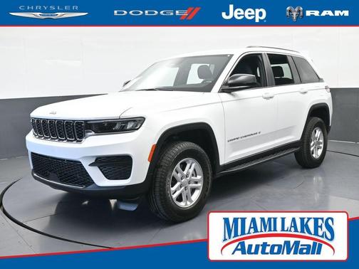 2025 Jeep Grand Cherokee Laredo