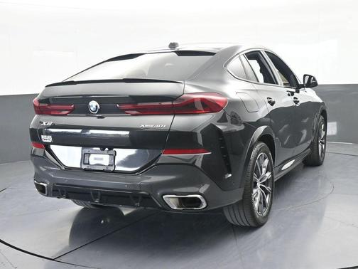Black Sapphire Metallic 2025 BMW X6 xDrive40i