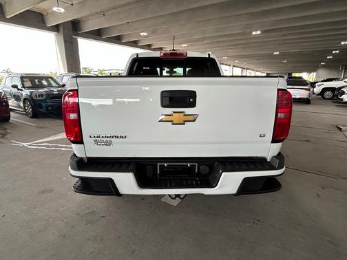 Summit White 2017 Chevrolet Colorado Base