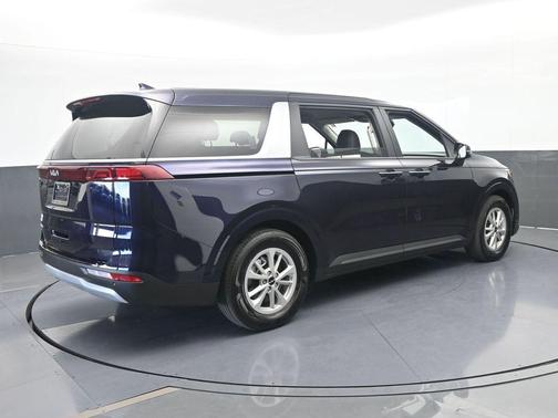 Deep Chroma Blue 2024 Kia Carnival LX