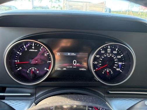 Deep Chroma Blue 2024 Kia Carnival LX