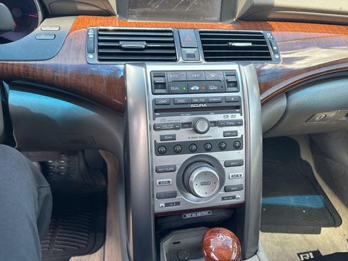 2006 Acura RL