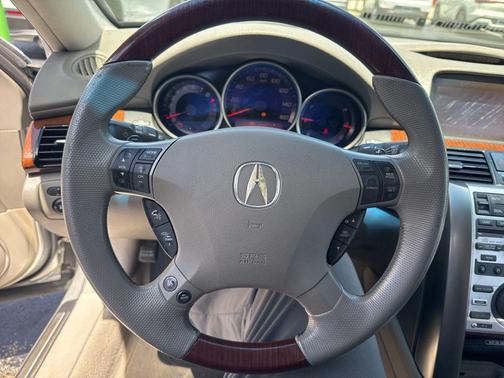 2006 Acura RL