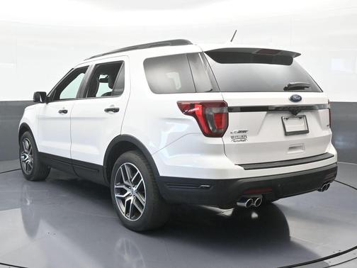 2019 Ford Explorer sport