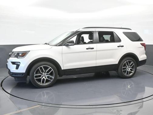 2019 Ford Explorer sport