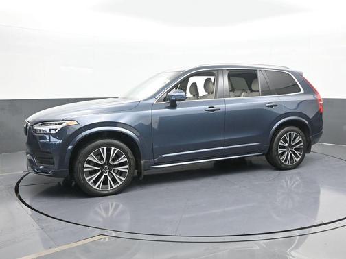 2020 Volvo XC90 T5 Momentum 7 Passenger