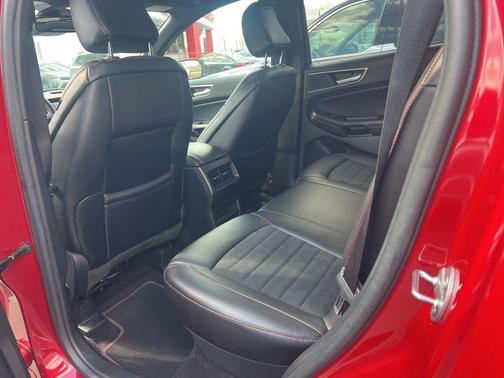 2020 Ford Edge ST Line