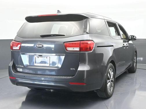 2018 Kia Sedona SX