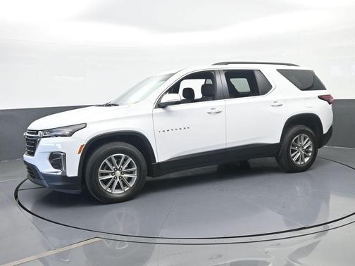 Summit White 2023 Chevrolet Traverse LT Cloth