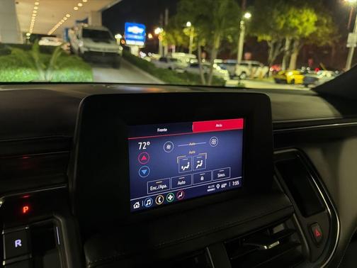 2024 Chevrolet Suburban LS