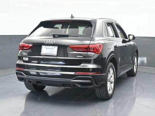 2021 Audi Q3 45 S line Premium