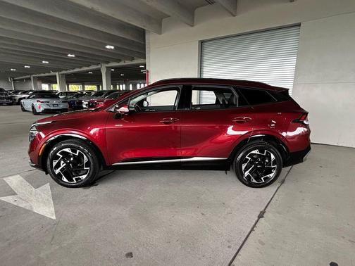 Red 2024 Kia Sportage SX-Prestige