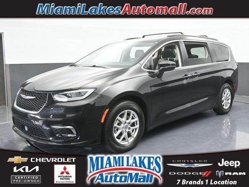 2022 Chrysler Pacifica Touring-L