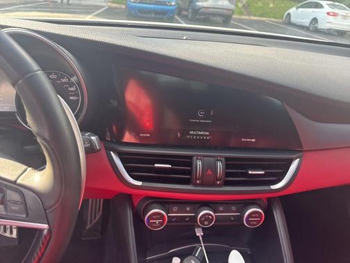 2017 Alfa Romeo Giulia Base