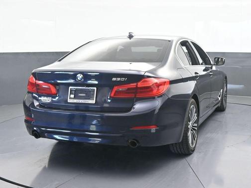2019 BMW 530 i