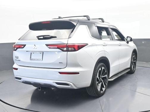2024 Mitsubishi Outlander