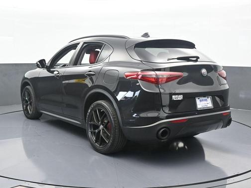 2019 Alfa Romeo Stelvio Base