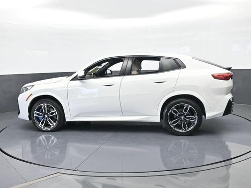 2025 BMW X2 xDrive28i