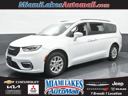 2022 Chrysler Pacifica Touring-L