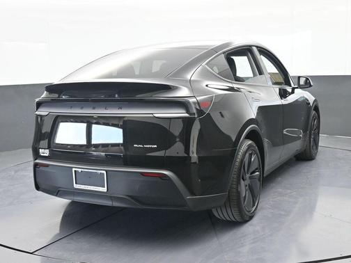 Black 2026 Tesla Model Y Long Range