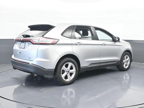 2018 Ford Edge SE
