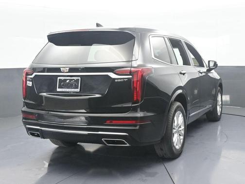 2023 Cadillac XT6 Luxury FWD