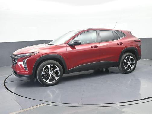 Crimson Metallic 2024 Chevrolet Trax 1RS