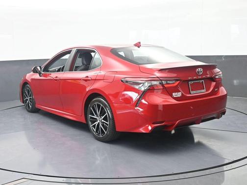 Red 2021 Toyota Camry SE