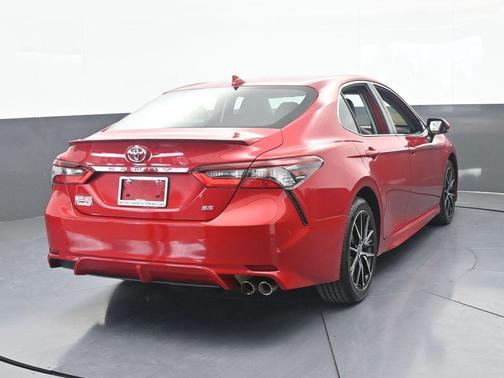 Red 2021 Toyota Camry SE