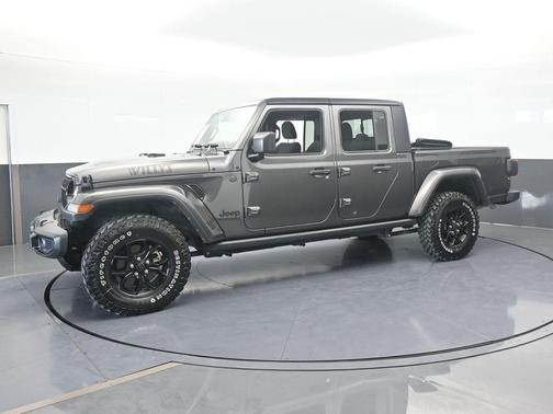 2024 Jeep Gladiator Sport