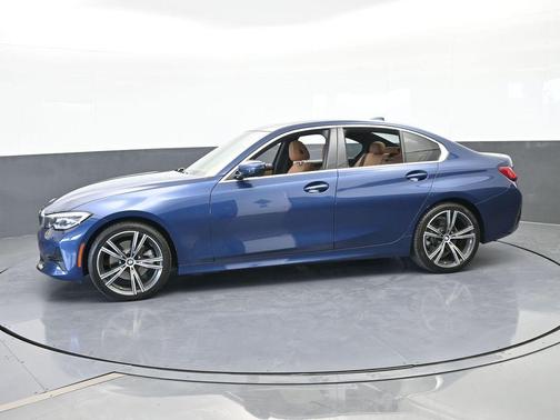 2021 BMW 330 i