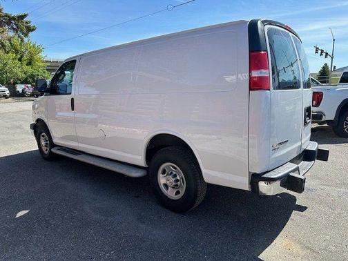 2022 Chevrolet Express 2500 RWD 2500 Regular Wheelbase WT
