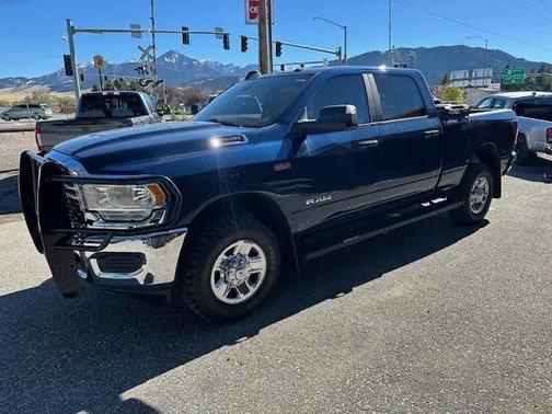 2022 RAM 2500 Big Horn Crew Cab 4x4 6'4' Box