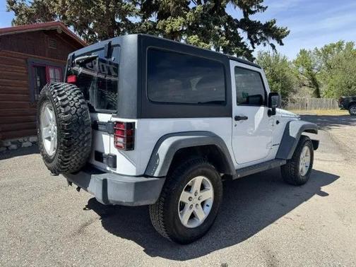 Bright White Clearcoat 2012 Jeep Wrangler Rubicon
