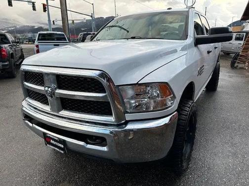 2018 RAM 3500 Tradesman Crew Cab 4x4 6'4' Box