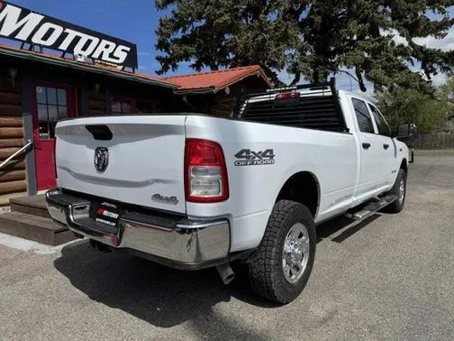 2022 RAM 2500 Tradesman Crew Cab 4x4 8' Box