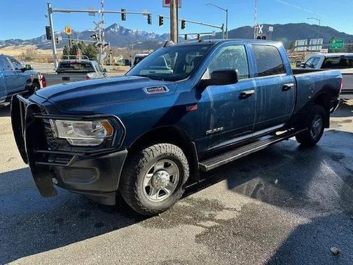 2021 RAM 2500 Tradesman Crew Cab 4x4 6'4' Box