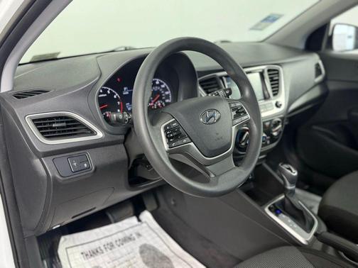2022 Hyundai Accent SEL