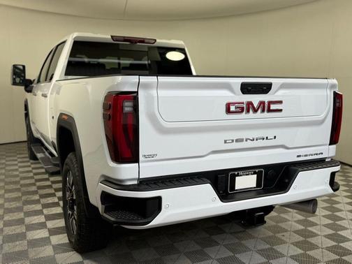 2025 GMC Sierra 2500 Denali