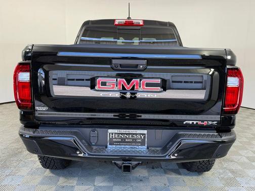2025 GMC Canyon AT4
