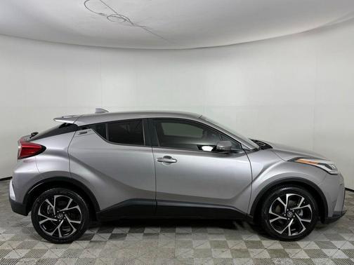 2020 Toyota C-HR XLE