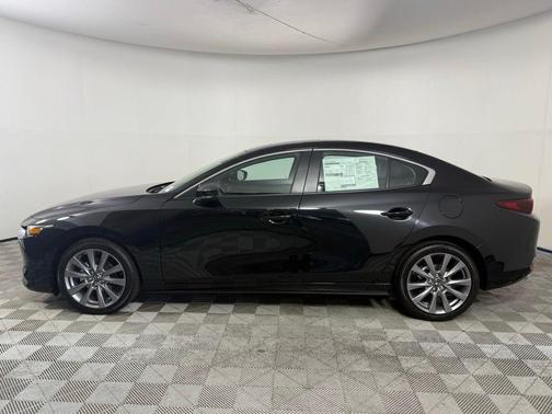 2025 Mazda Mazda3 FWD w/Preferred Package