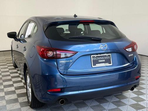 2018 Mazda Mazda3 Sport