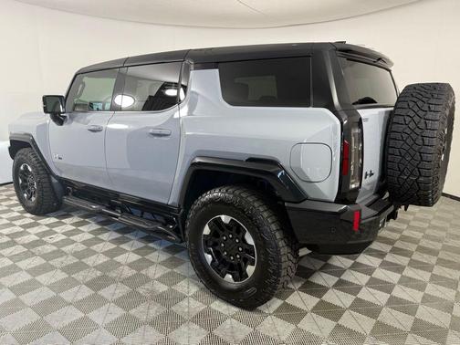 2024 GMC HUMMER EV SUV 2X