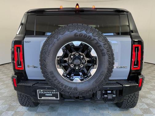 2024 GMC HUMMER EV SUV 2X