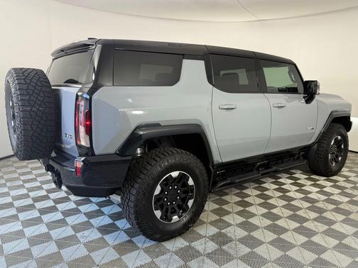 2024 GMC HUMMER EV SUV 2X