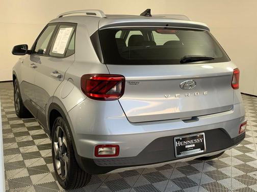 2021 Hyundai VENUE SEL
