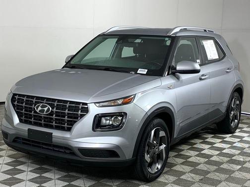 2021 Hyundai VENUE SEL