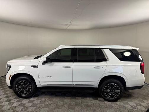 2025 GMC Yukon Elevation