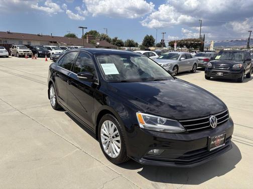 2015 Volkswagen Jetta Auto SE w/Connectivity/Navigation